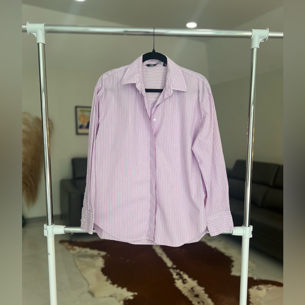 Zara Pink and White Striped classic women’s button down Shirt Sz S